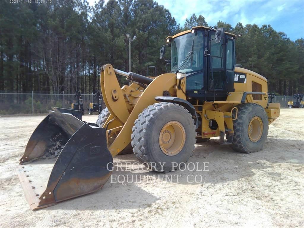 CAT 930M Фронтальные погрузчики