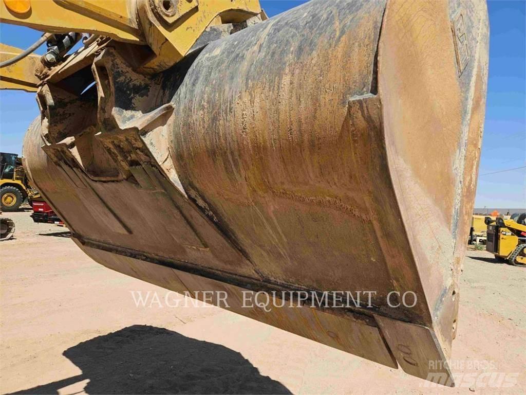 CAT 930M Фронтальные погрузчики