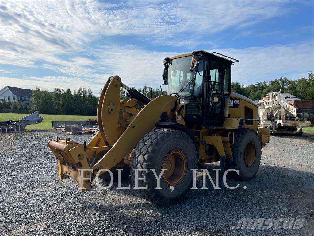 CAT 930M Фронтальные погрузчики