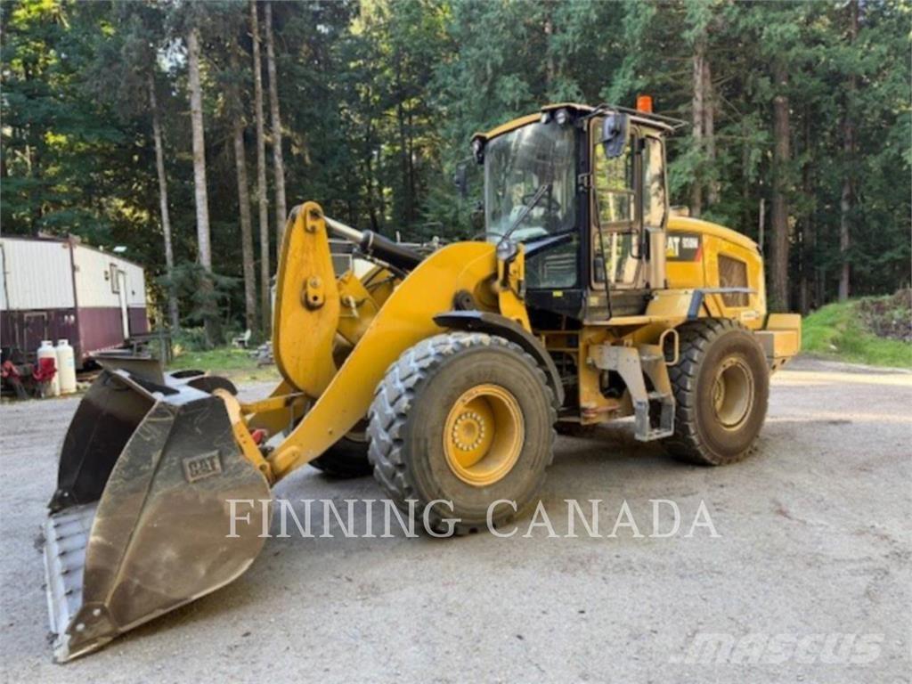 CAT 930M Фронтальные погрузчики