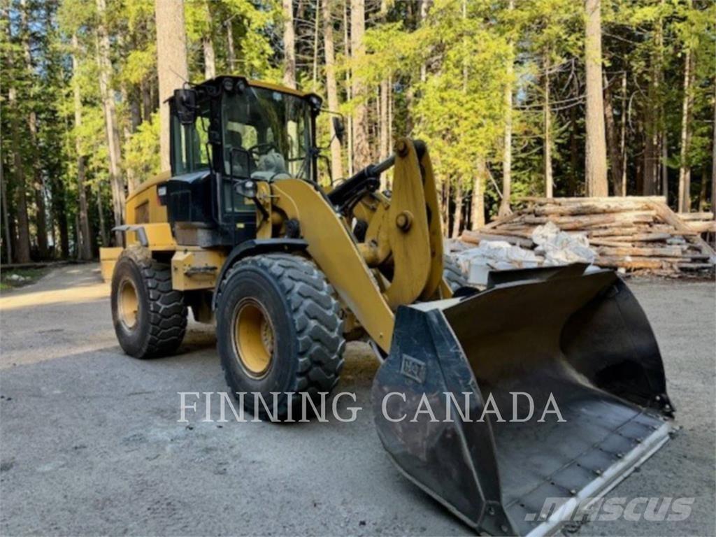CAT 930M Фронтальные погрузчики