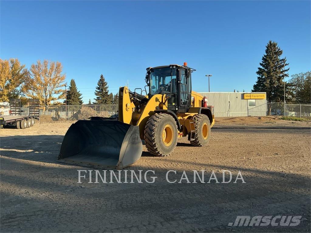 CAT 930M Фронтальные погрузчики