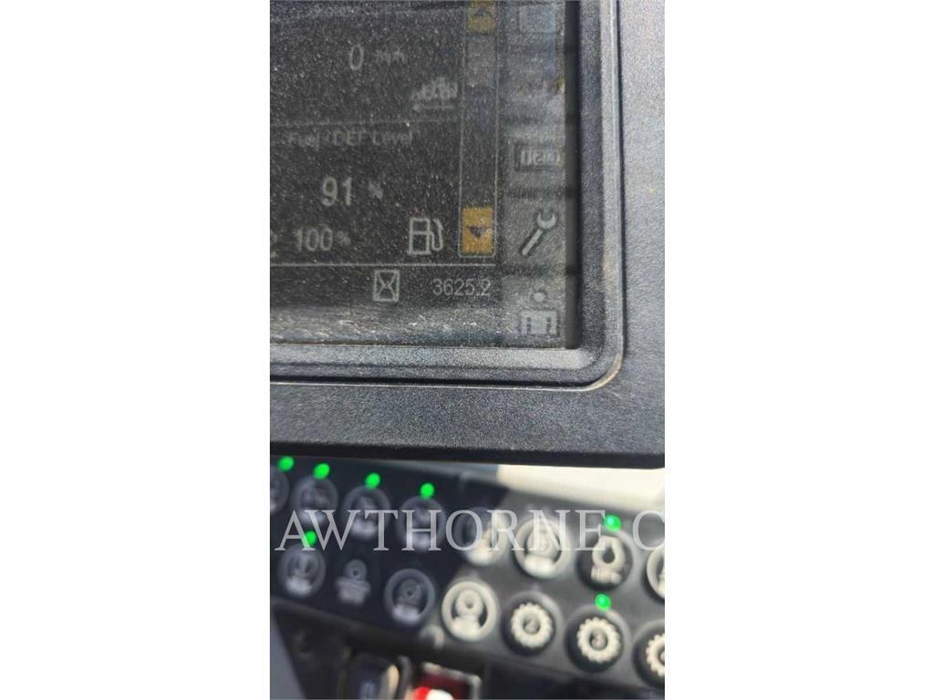 CAT 930M Фронтальные погрузчики
