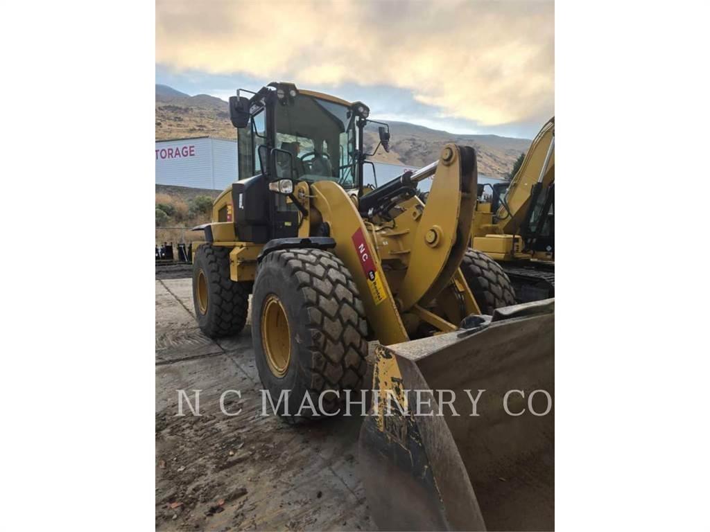 CAT 930M Фронтальные погрузчики