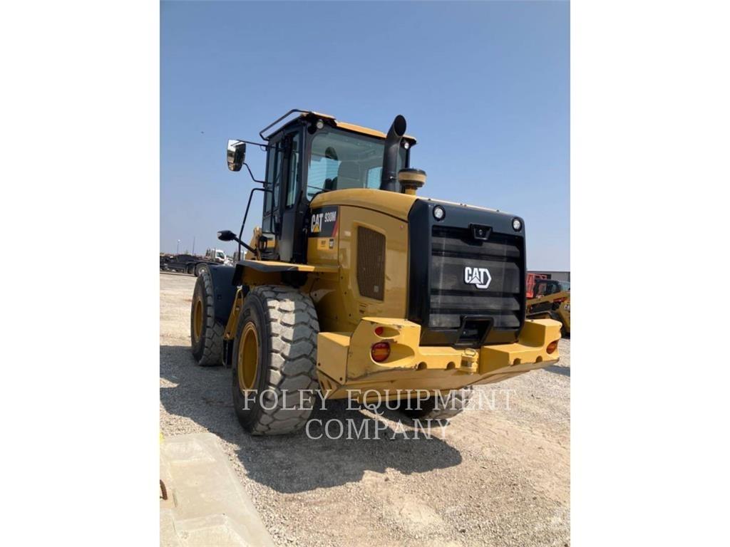 CAT 930M Фронтальные погрузчики