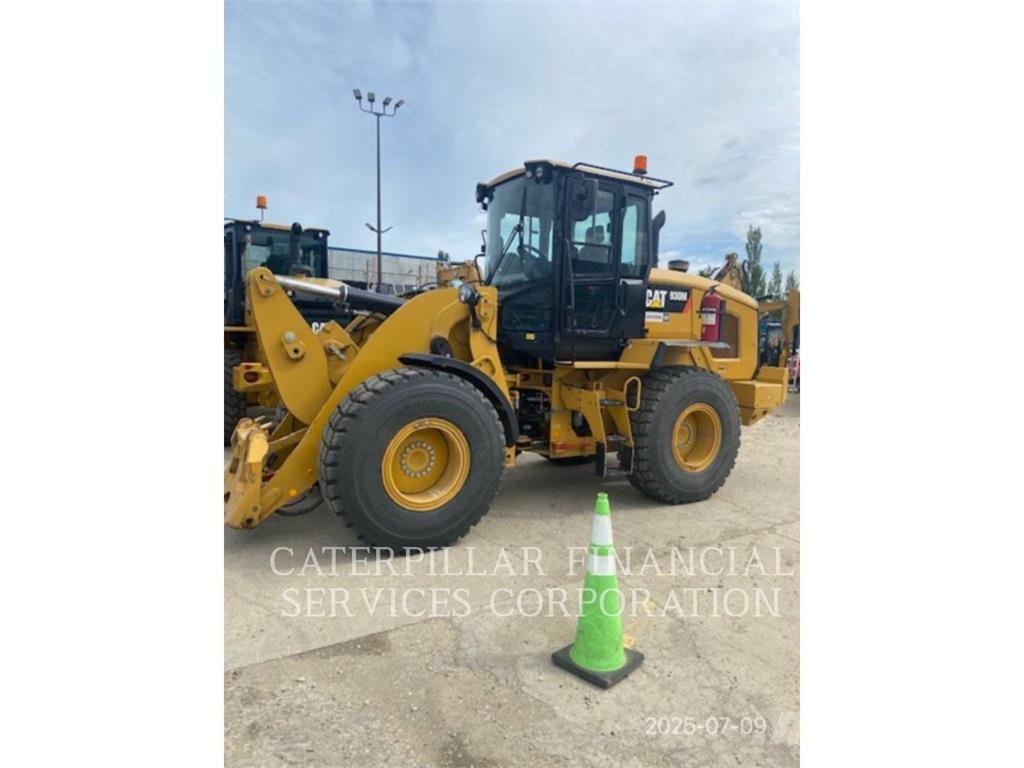CAT 930M Фронтальные погрузчики