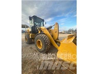 CAT 930M 2V Фронтальные погрузчики