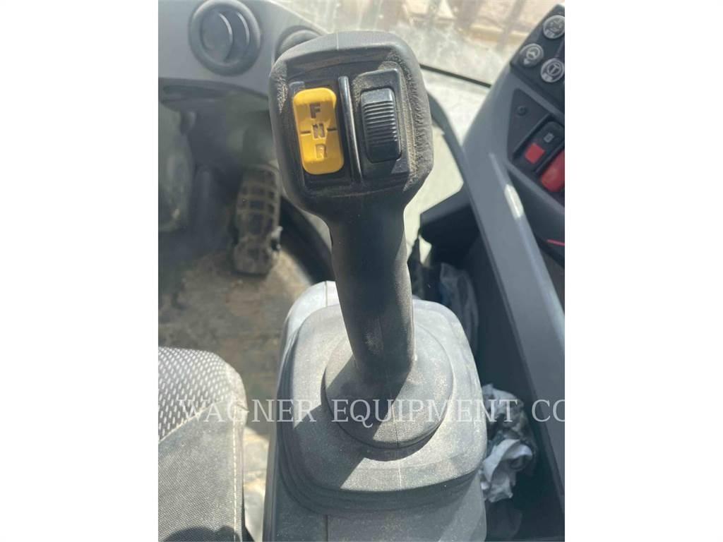 CAT 930M AG HL Фронтальные погрузчики