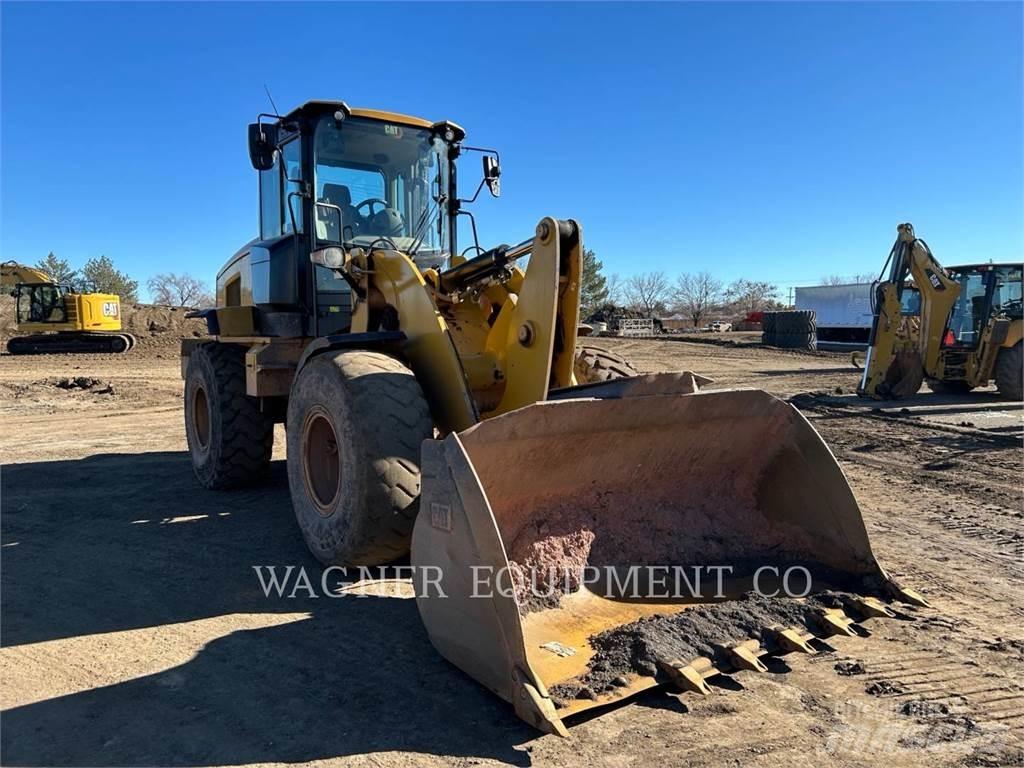 CAT 930M FC Фронтальные погрузчики
