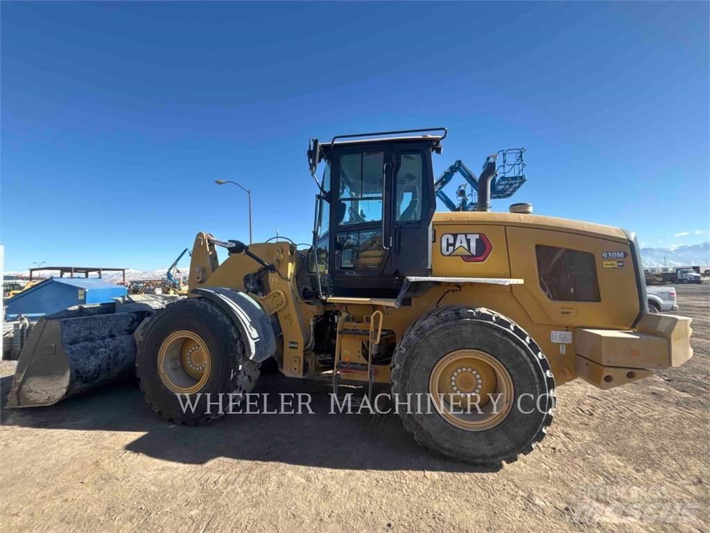 CAT 930M QC Фронтальные погрузчики
