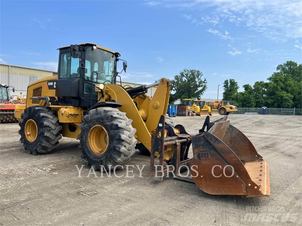 CAT 930M QC Фронтальные погрузчики