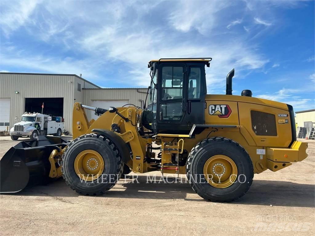 CAT 930M QC 3V Фронтальные погрузчики
