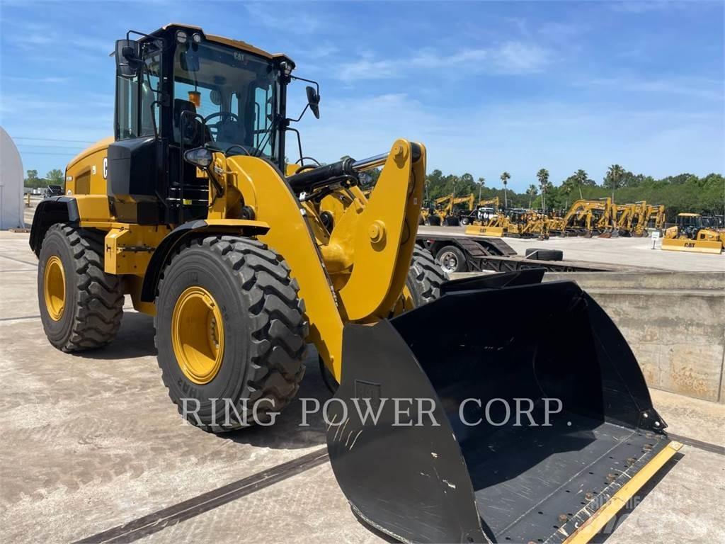 CAT 930MQC Фронтальные погрузчики