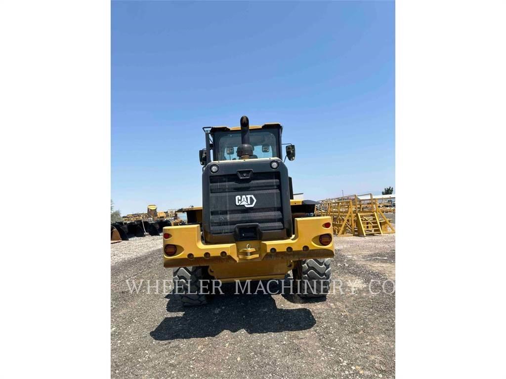 CAT 938 Фронтальные погрузчики