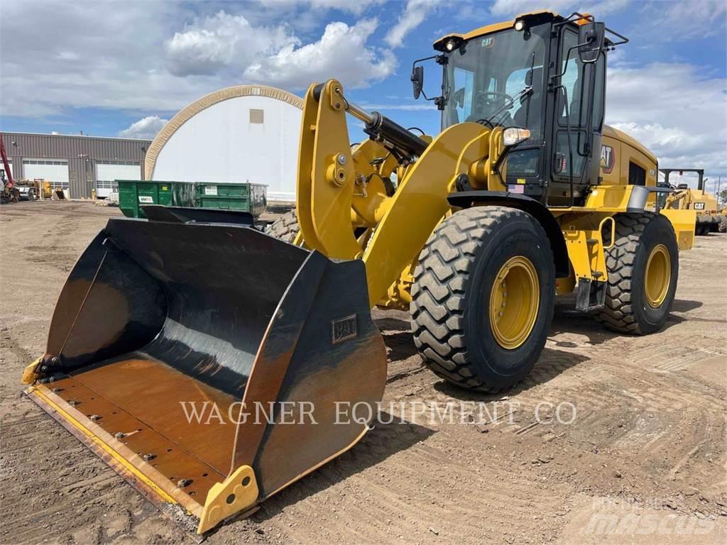 CAT 938 Фронтальные погрузчики