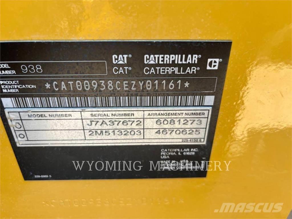 CAT 938 Фронтальные погрузчики