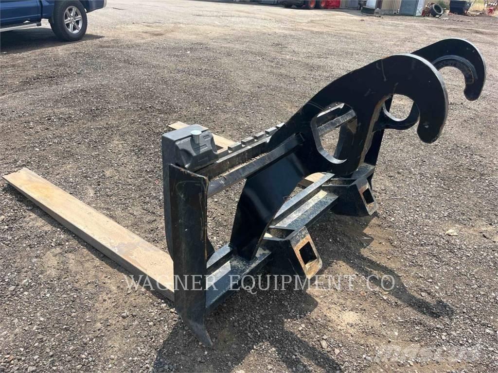 CAT 938 FC Фронтальные погрузчики