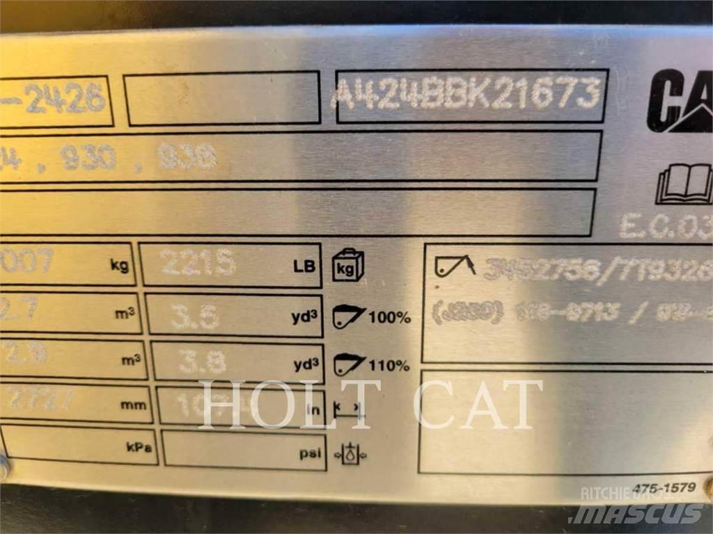 CAT 938 QC Фронтальные погрузчики