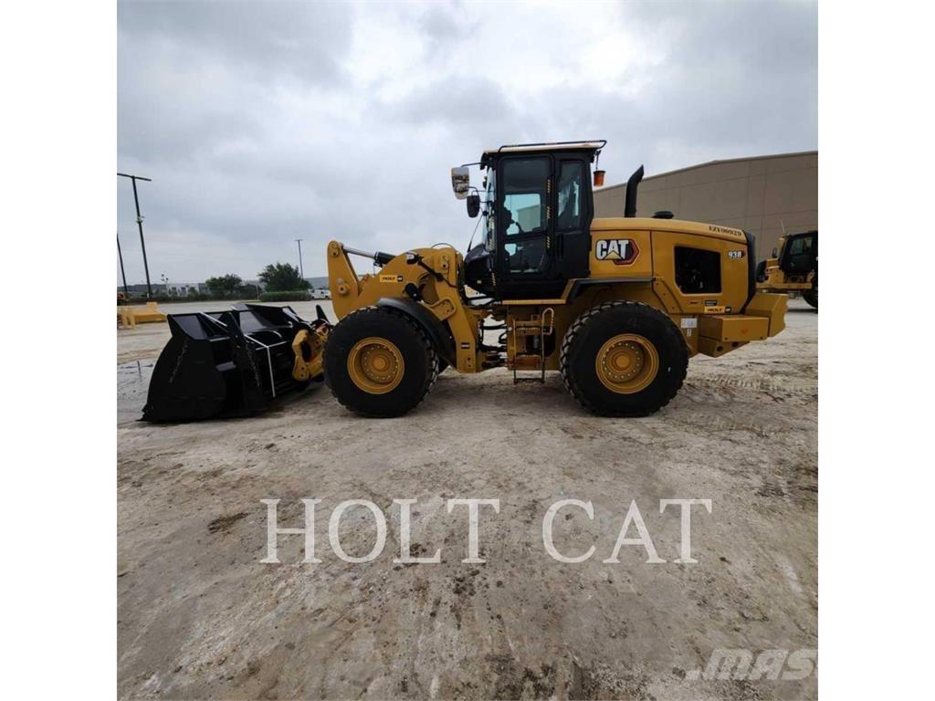 CAT 938 QC Фронтальные погрузчики
