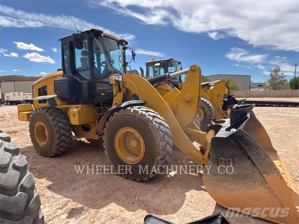 CAT 938 QC Фронтальные погрузчики