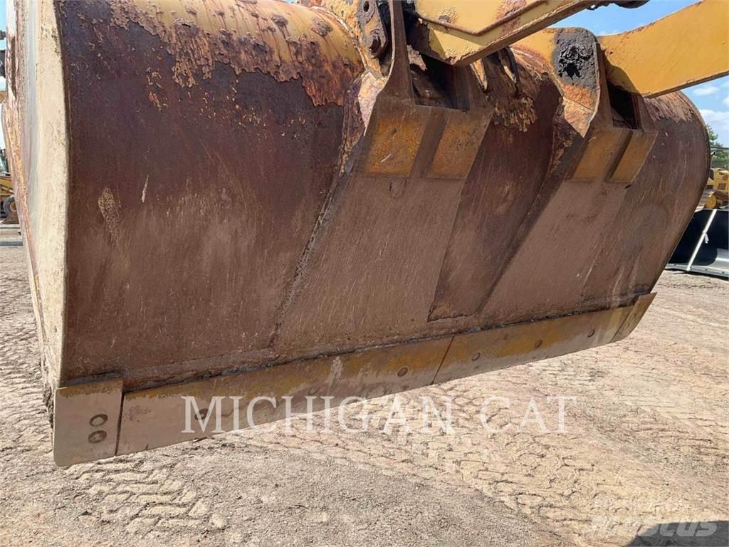 CAT 938G Фронтальные погрузчики