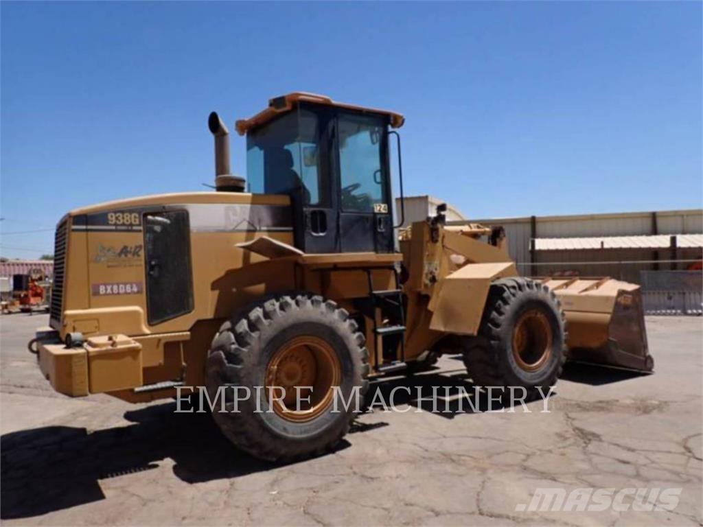 CAT 938G Фронтальные погрузчики