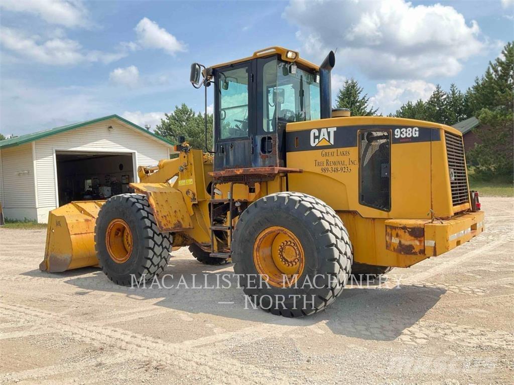 CAT 938G Фронтальные погрузчики
