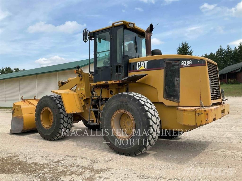 CAT 938G Фронтальные погрузчики