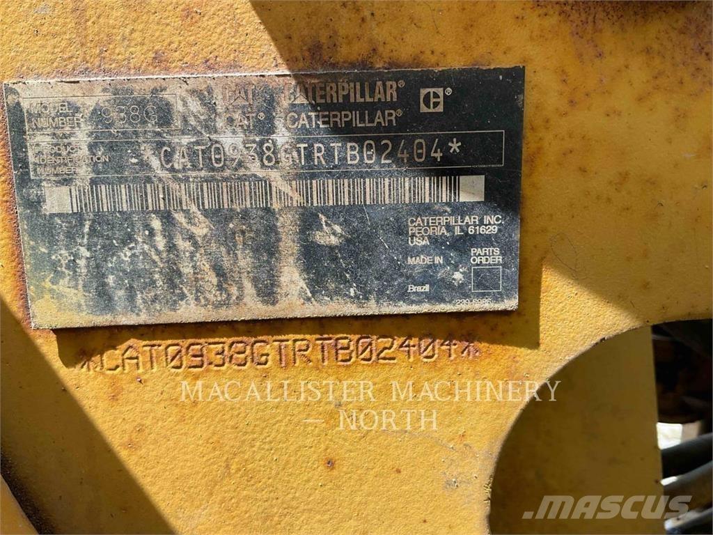CAT 938G Фронтальные погрузчики