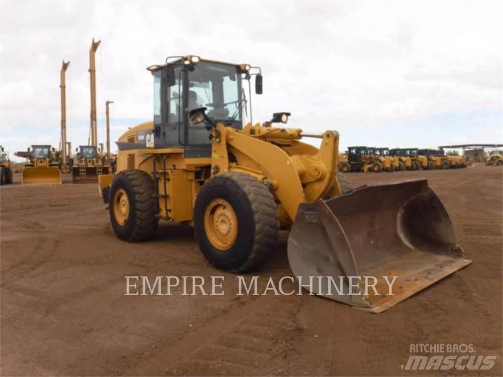 CAT 938H Фронтальные погрузчики