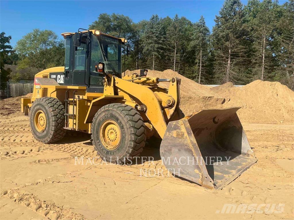 CAT 938H Фронтальные погрузчики