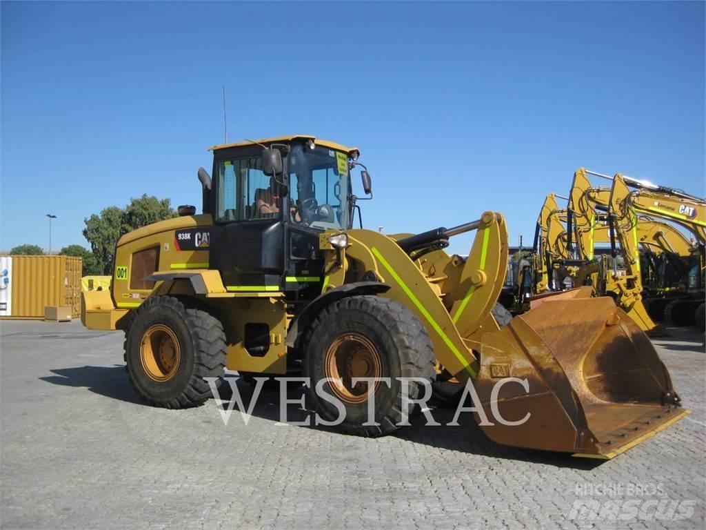 CAT 938K Фронтальные погрузчики