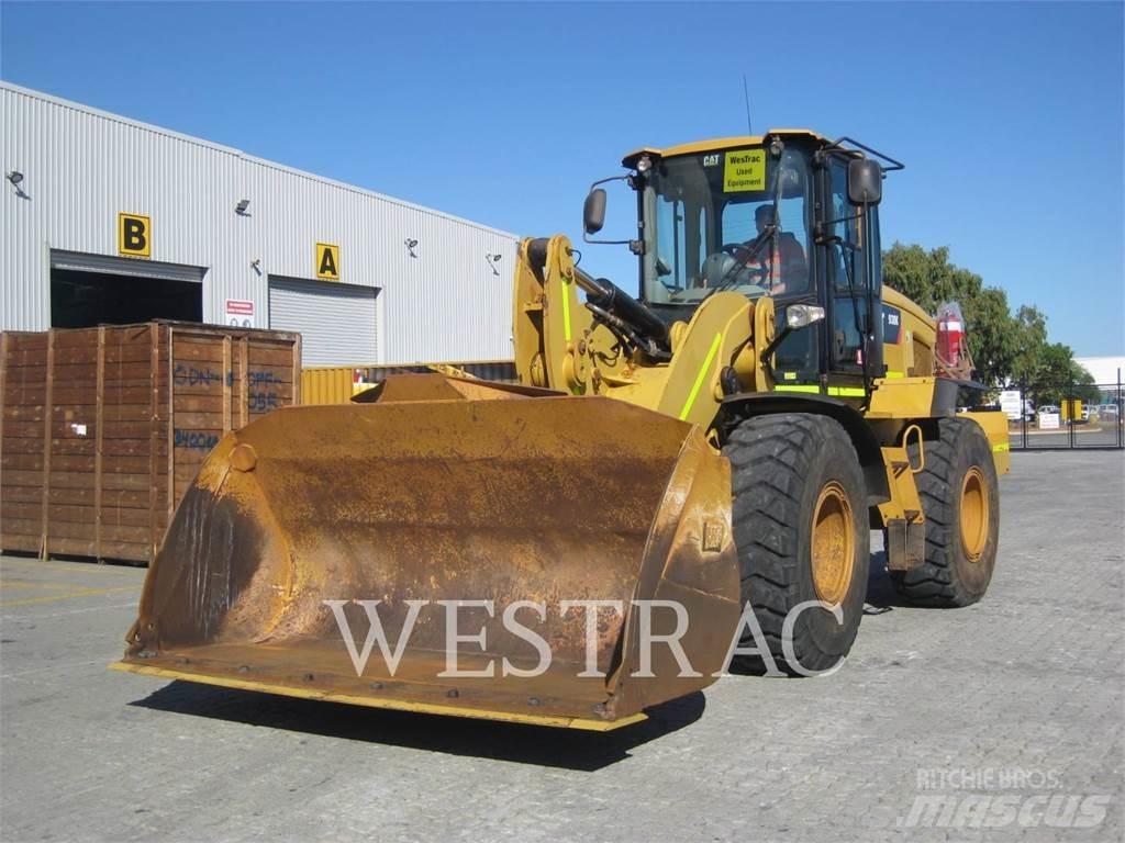 CAT 938K Фронтальные погрузчики
