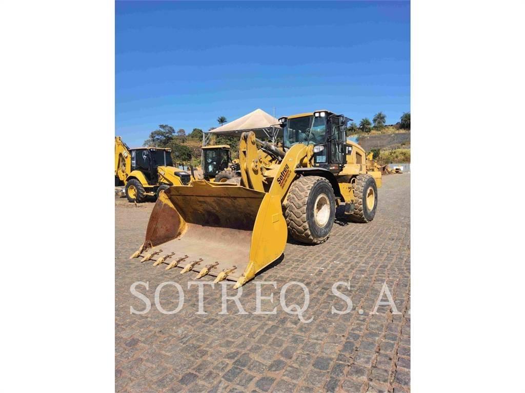 CAT 938K Фронтальные погрузчики