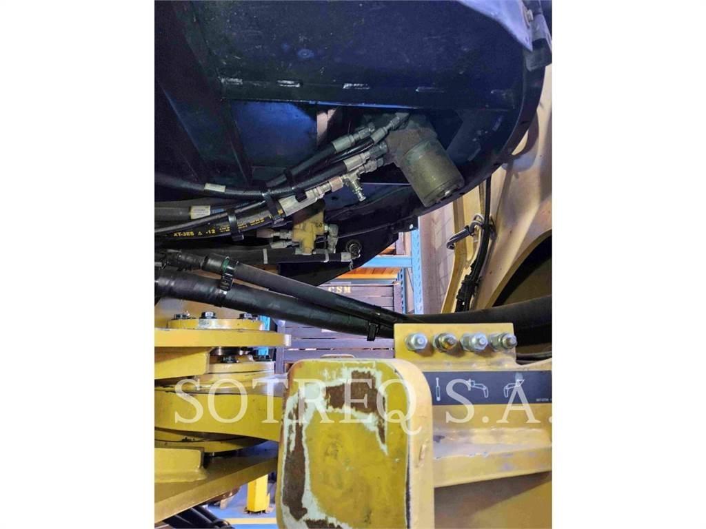 CAT 938K Фронтальные погрузчики