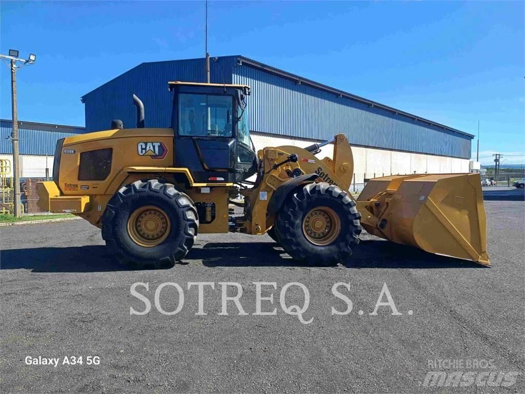 CAT 938K Фронтальные погрузчики