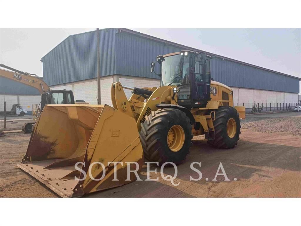CAT 938K Фронтальные погрузчики