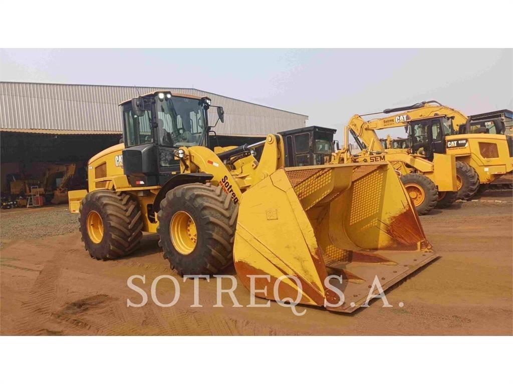 CAT 938K Фронтальные погрузчики