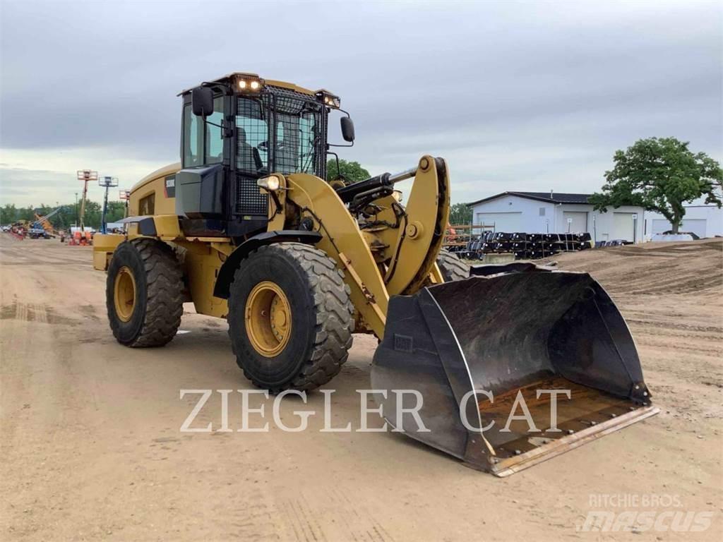 CAT 938K Фронтальные погрузчики