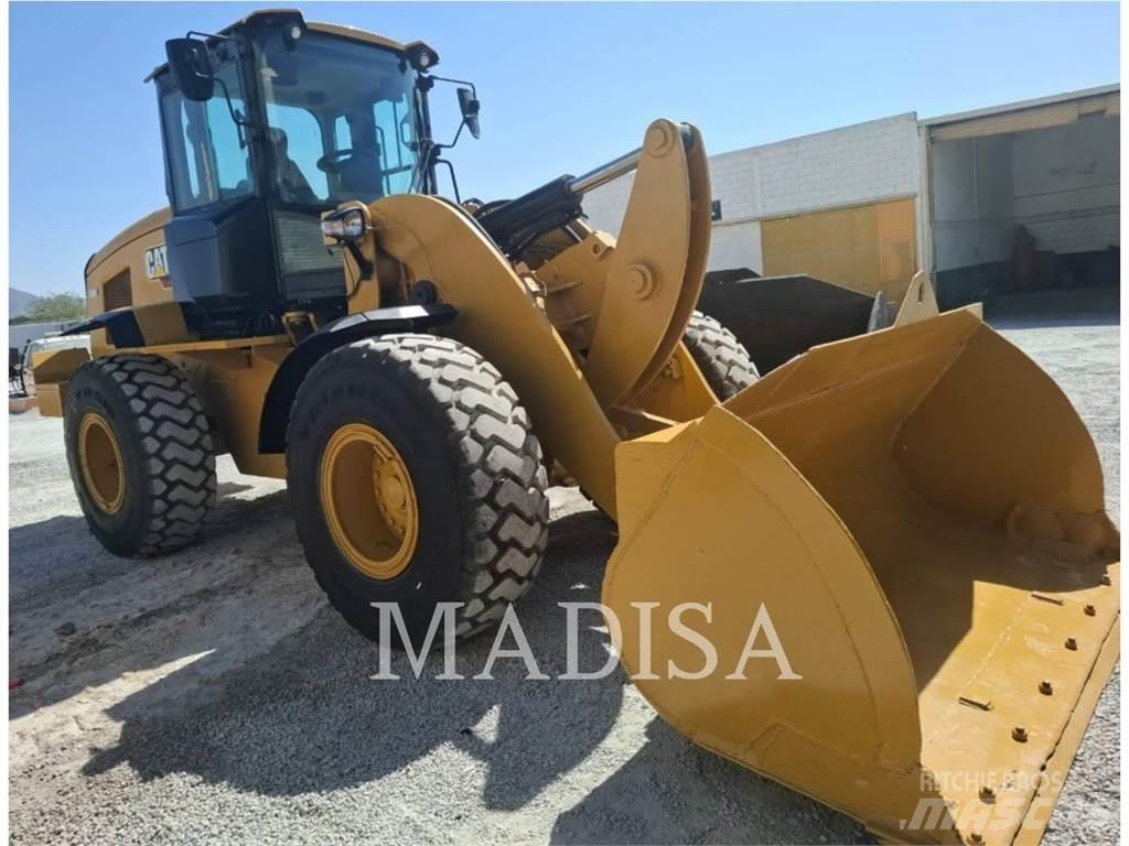 CAT 938K Фронтальные погрузчики
