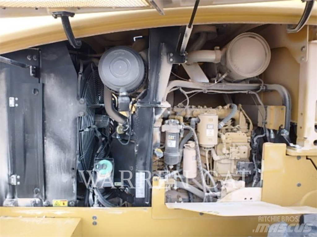 CAT 938K Фронтальные погрузчики