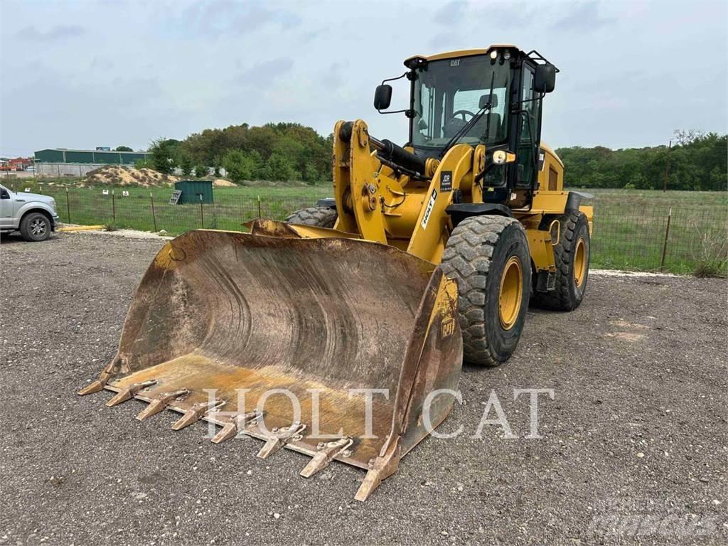CAT 938K Фронтальные погрузчики