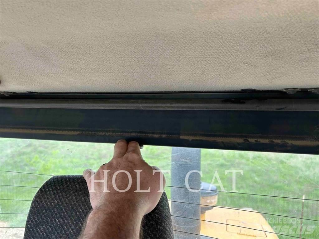 CAT 938K Фронтальные погрузчики