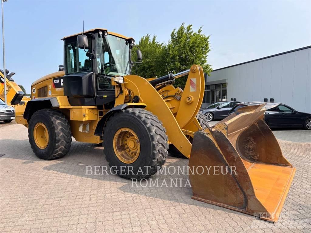 CAT 938K Фронтальные погрузчики