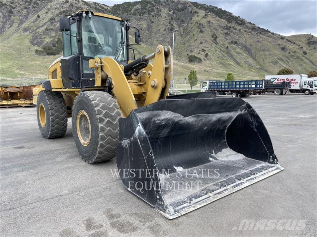 CAT 938K Фронтальные погрузчики