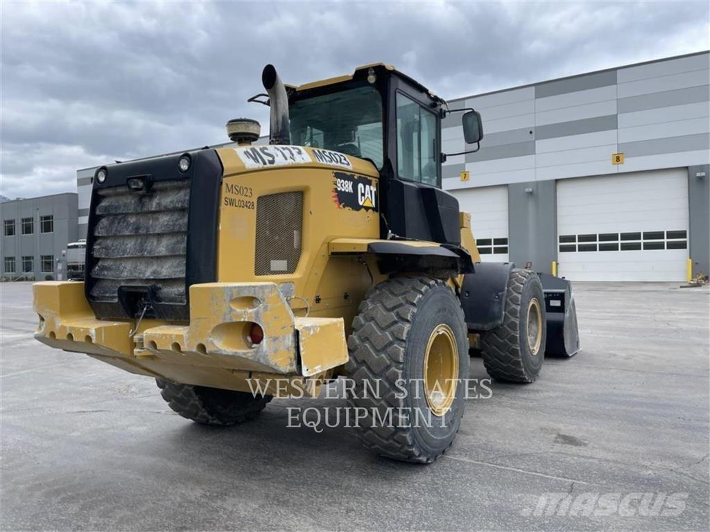 CAT 938K Фронтальные погрузчики