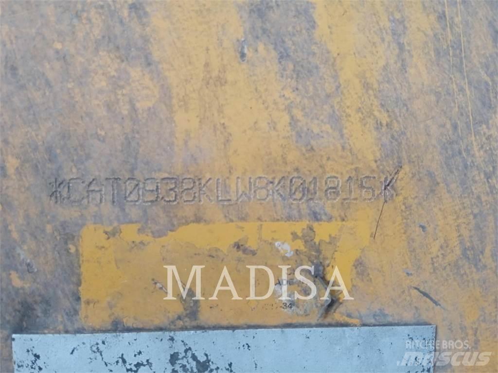 CAT 938K CL2 Фронтальные погрузчики