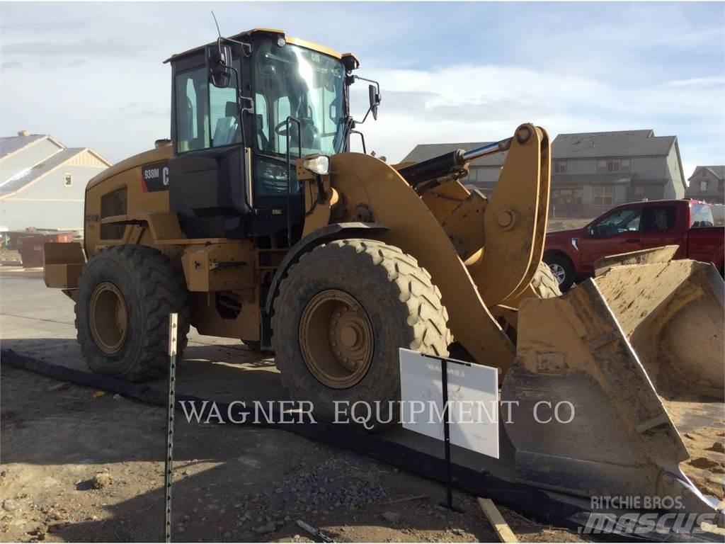 CAT 938M Фронтальные погрузчики