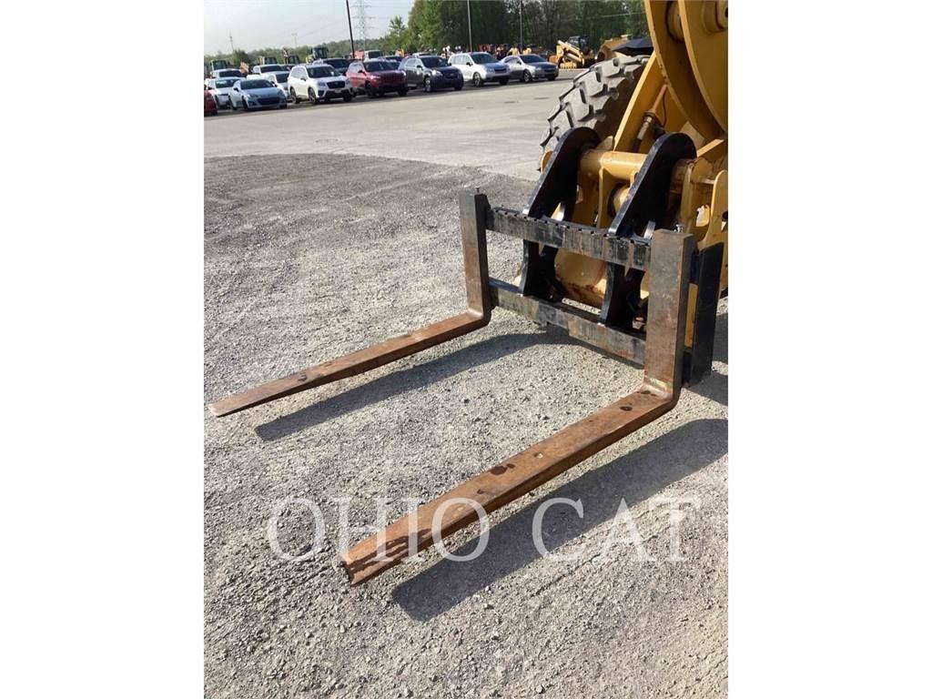 CAT 938M Фронтальные погрузчики