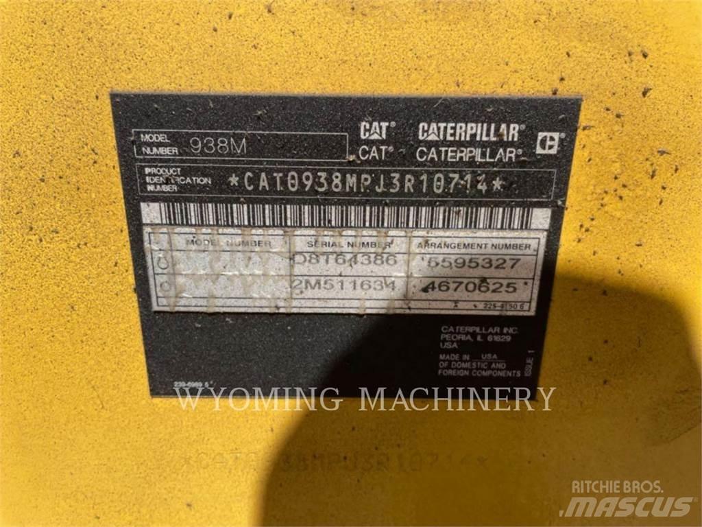 CAT 938M Фронтальные погрузчики